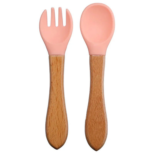 Couvert pour bebe- en silicone-manche -bois 