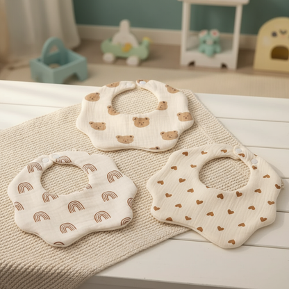 Bavoirs oursons, arcs-en-ciel et cœurs