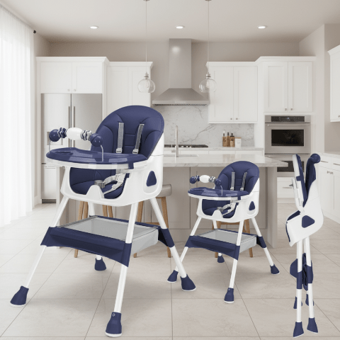 Chaise haute bebe bleue dans cuisine moderne