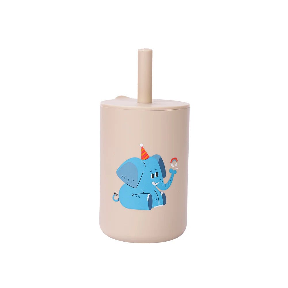 verre-bébé-avec-paille